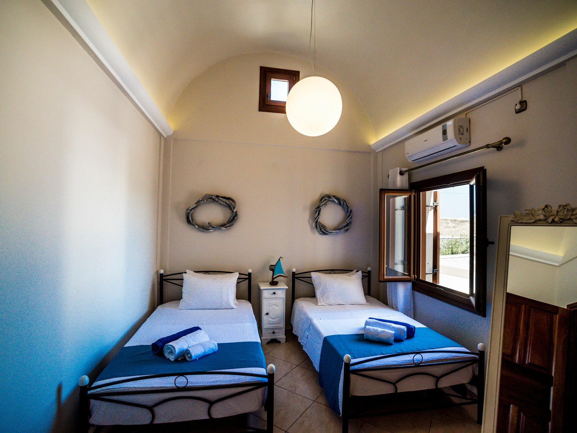 Akrotírion Vineyard Exclusive Suites מראה חיצוני תמונה